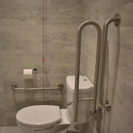 Konukevi The Birches